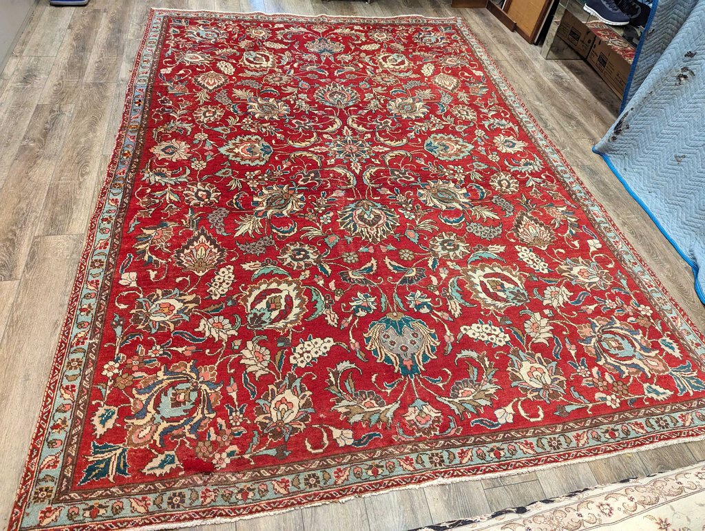 Hand Woven Wool Area Rug 92in x 133in