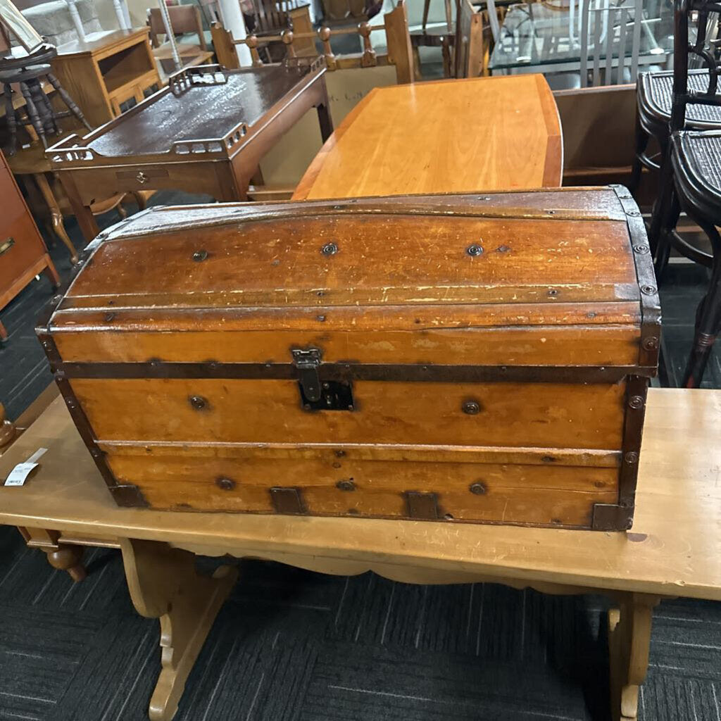 Vintage Dome Top Trunk