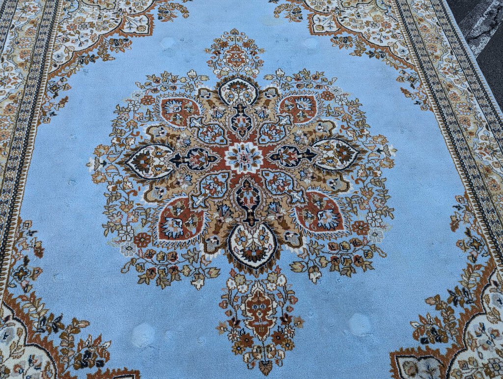 Hand Woven Wool Area Rug 94" x 126"
