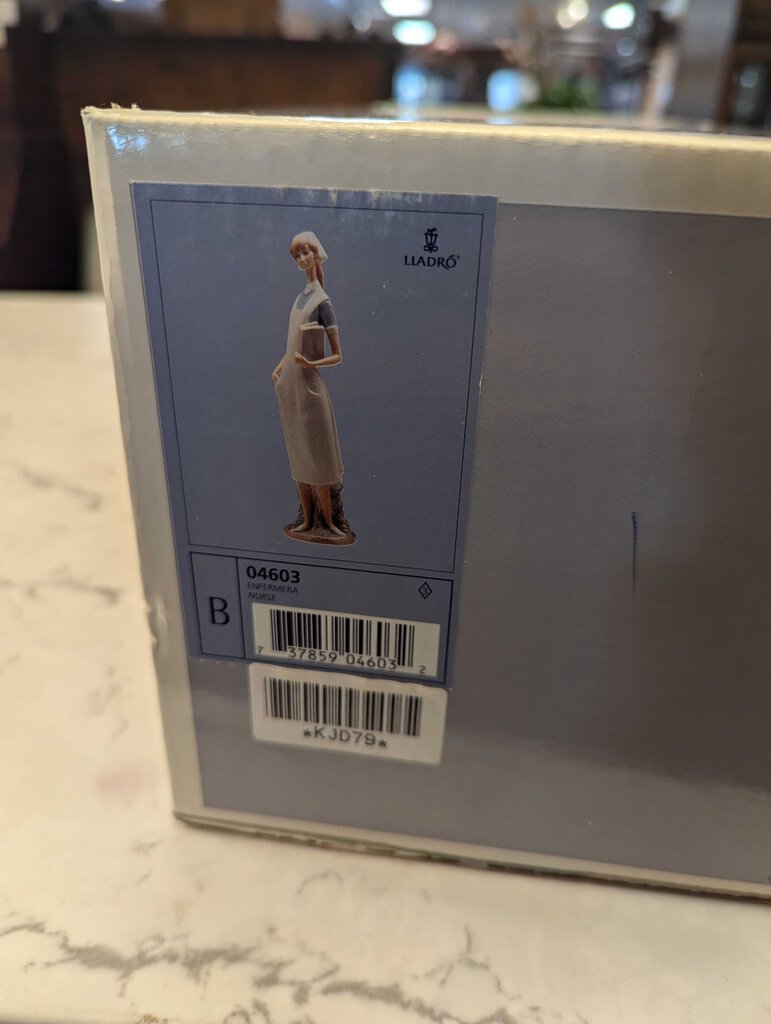 Lladro 04603 Nurse