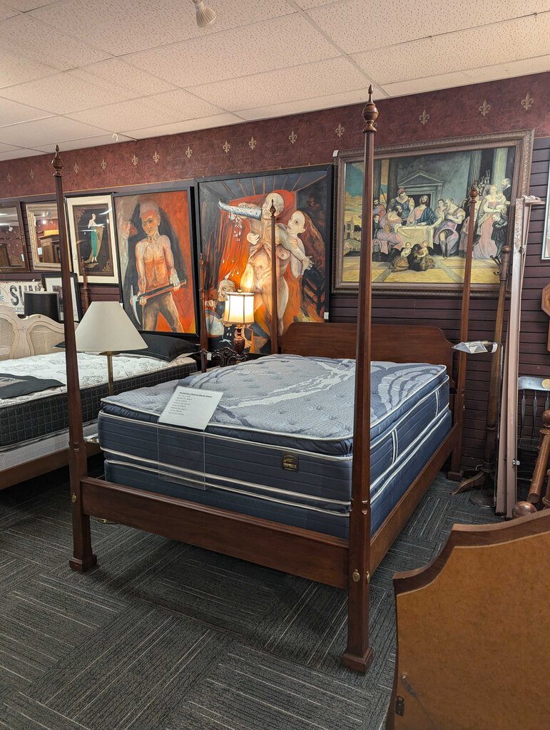 Queen Size Henkel Harris Four Post Bed
