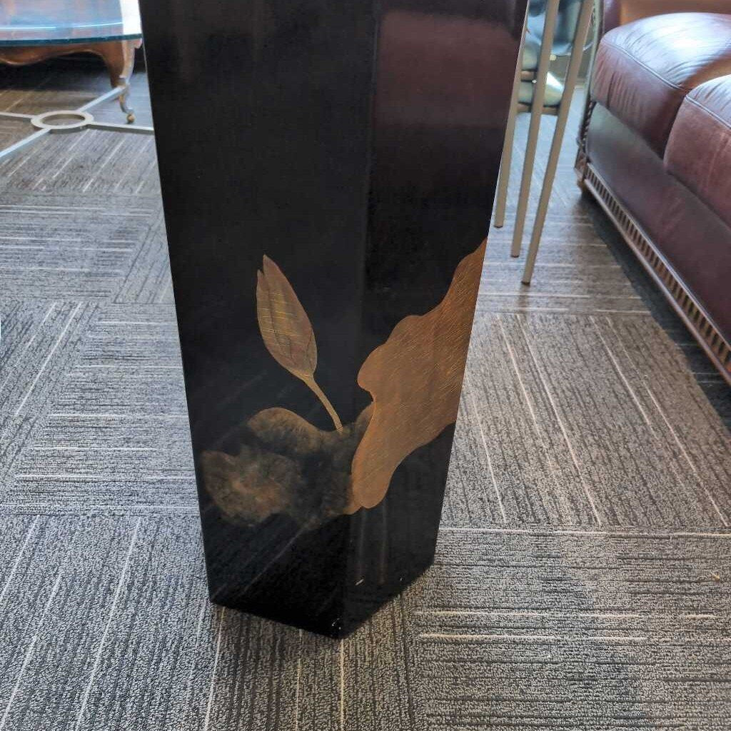 Chinoiserie Lacquered Pedestal
