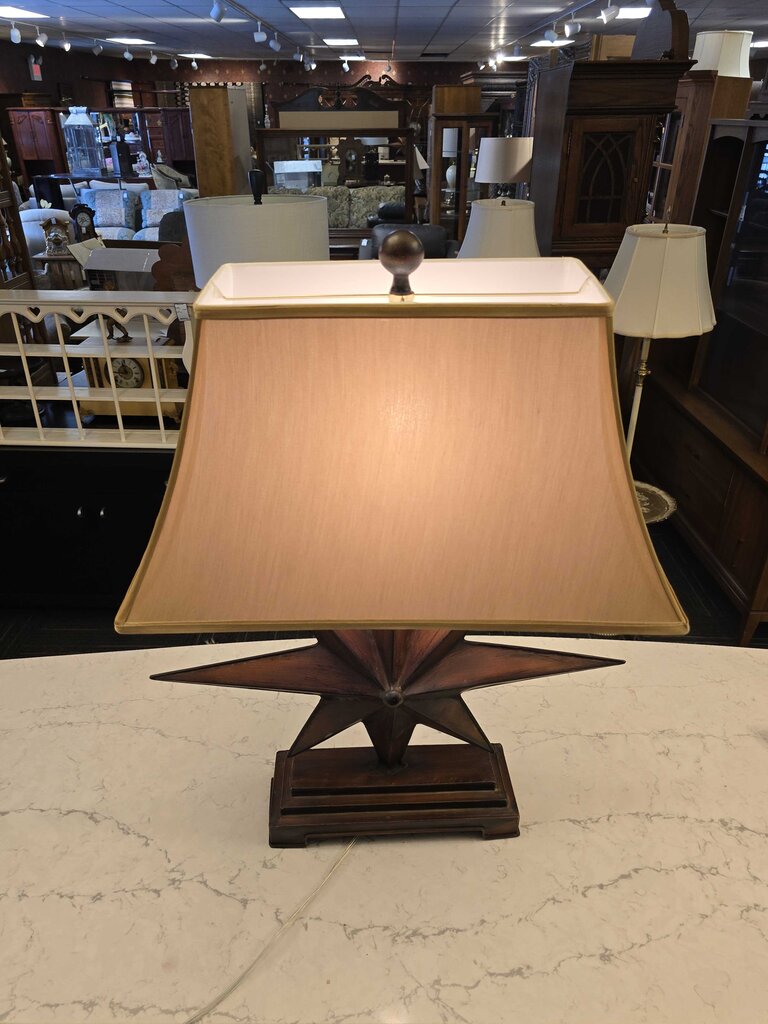 Metal Star Country Lamp