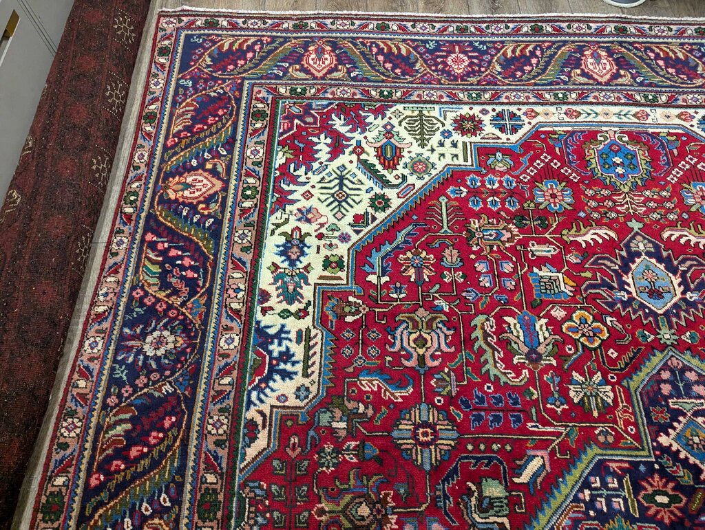 Hand Woven Wool Area Rug 9' x 12' Has Some Wear And Discoloration