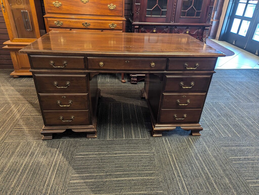 Solid Cherry Harden Desk