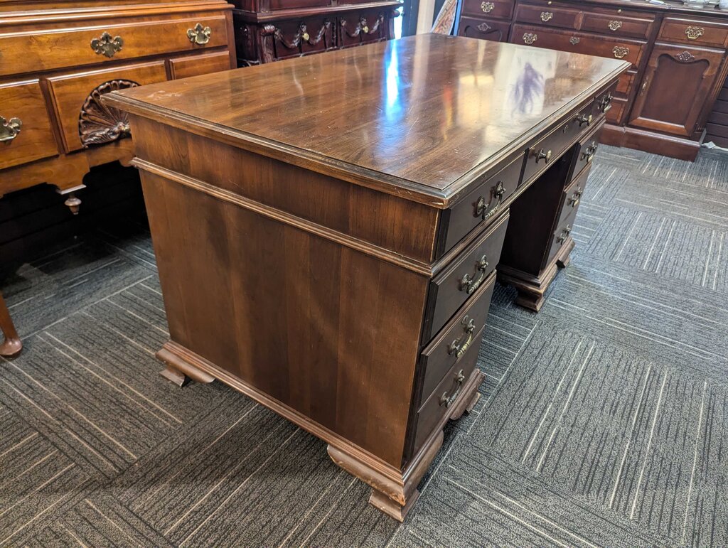 Solid Cherry Harden Desk