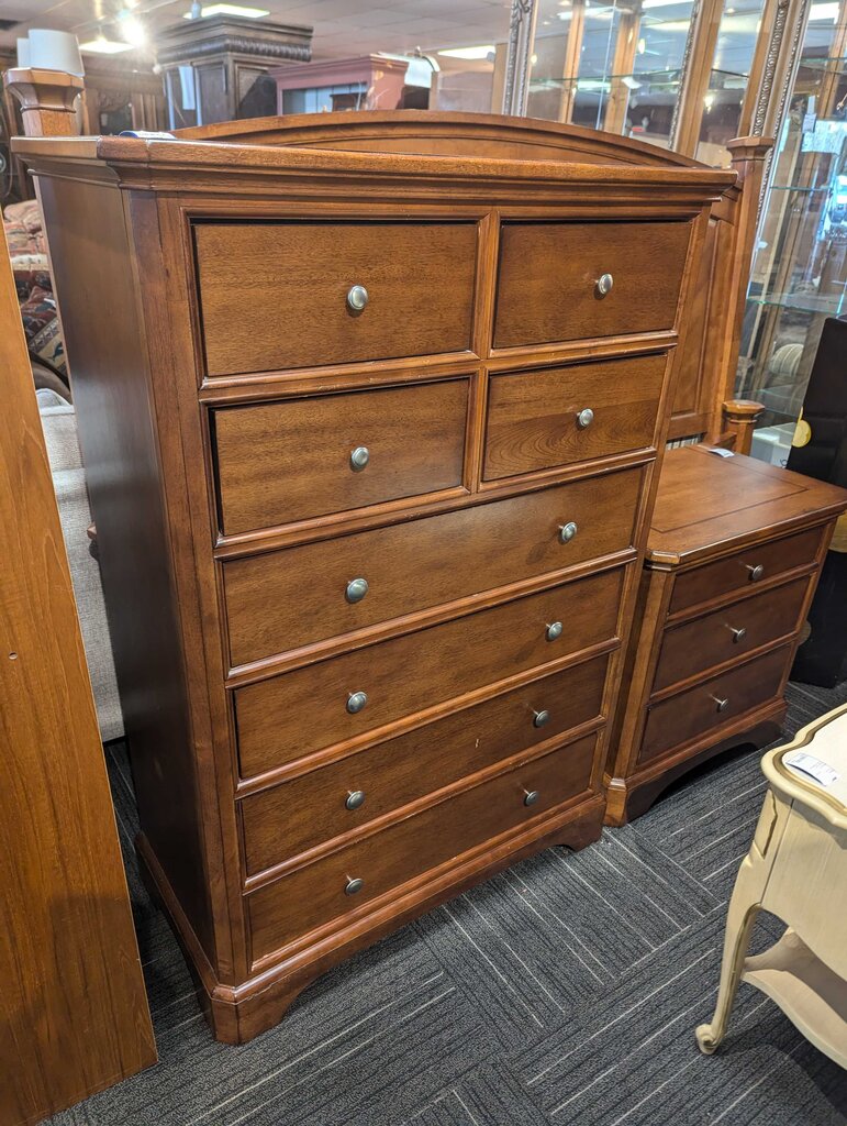 Modern Eight Drawer Chest