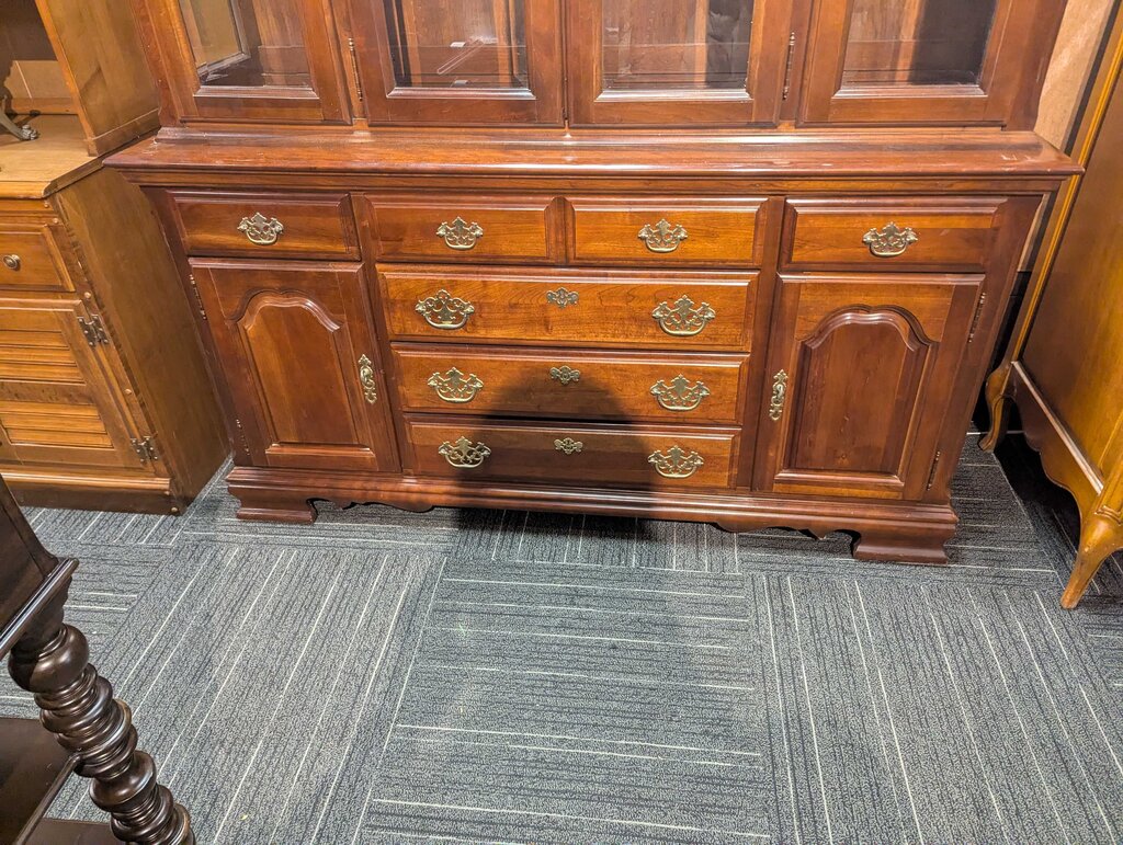 Broyhill Cherry China Cabinet