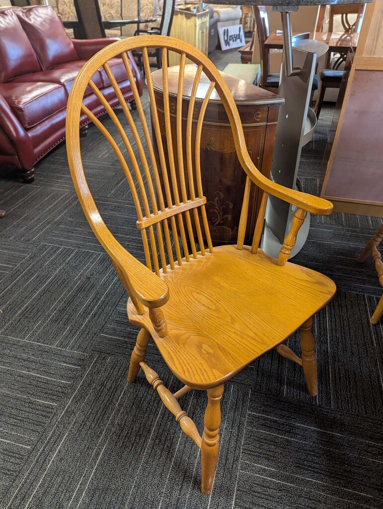 Oak Table With Six Chairs By Keystone Collection