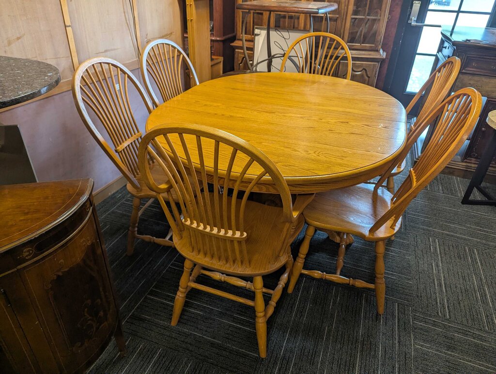 Oak Table With Six Chairs By Keystone Collection