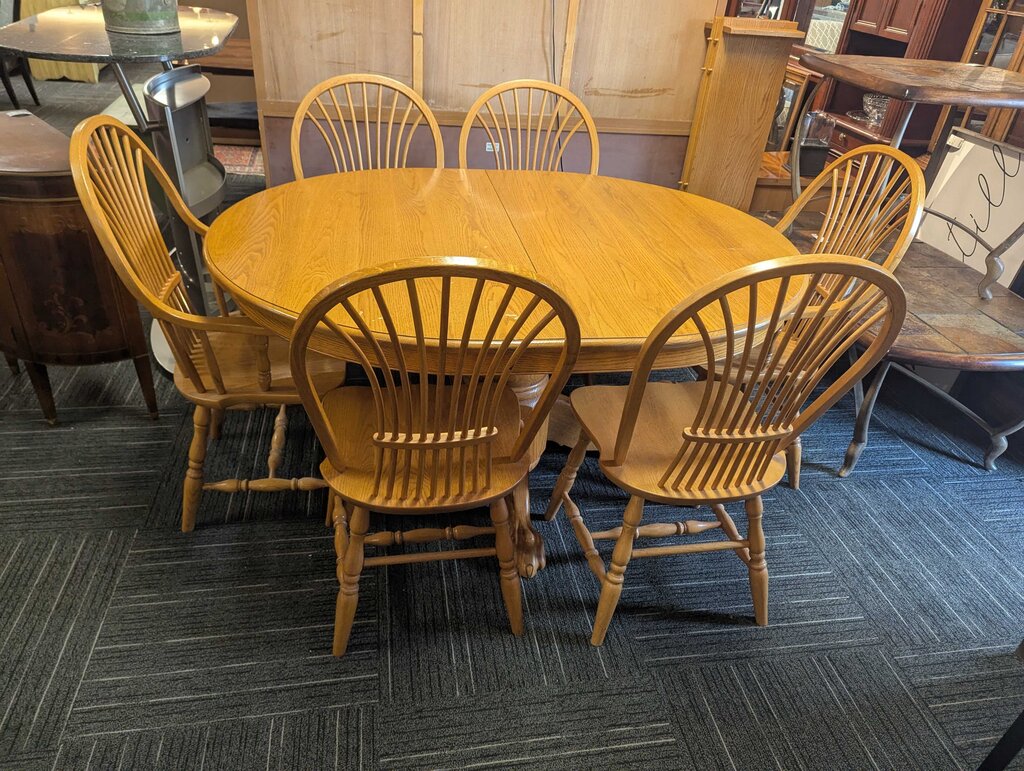 Oak Table With Six Chairs By Keystone Collection