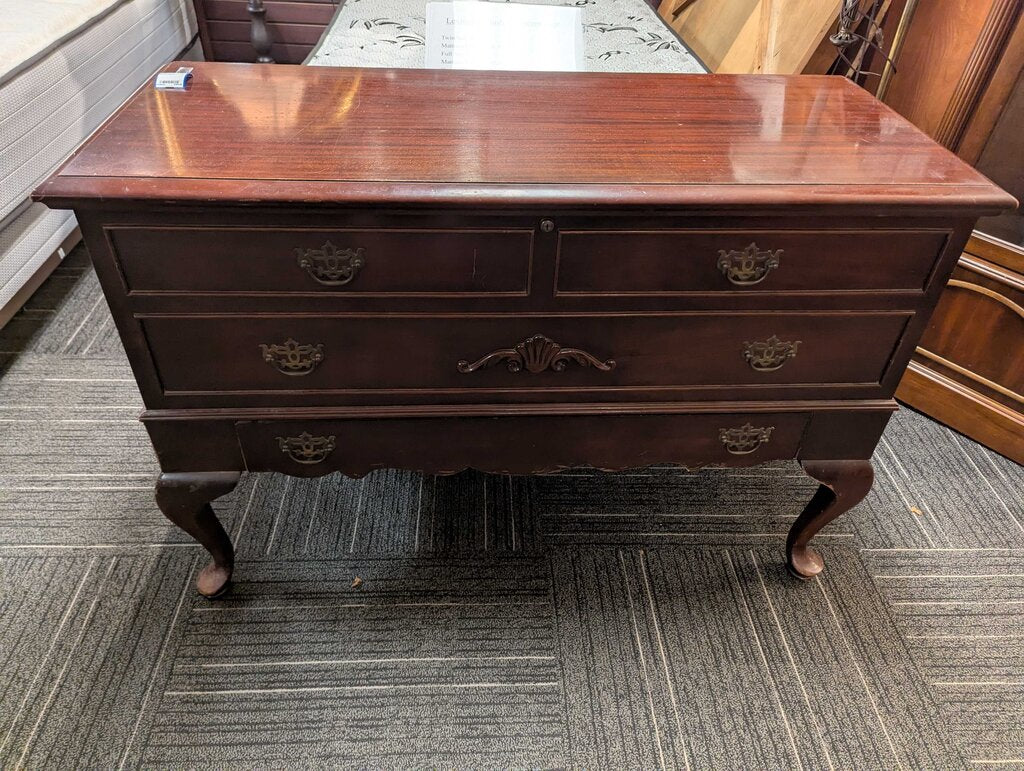 Mahogany Cedar Lined Blanket Chest