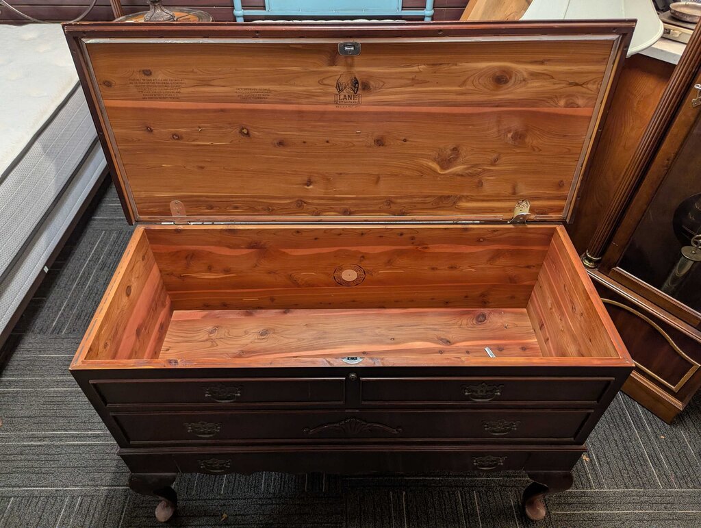 Mahogany Cedar Lined Blanket Chest