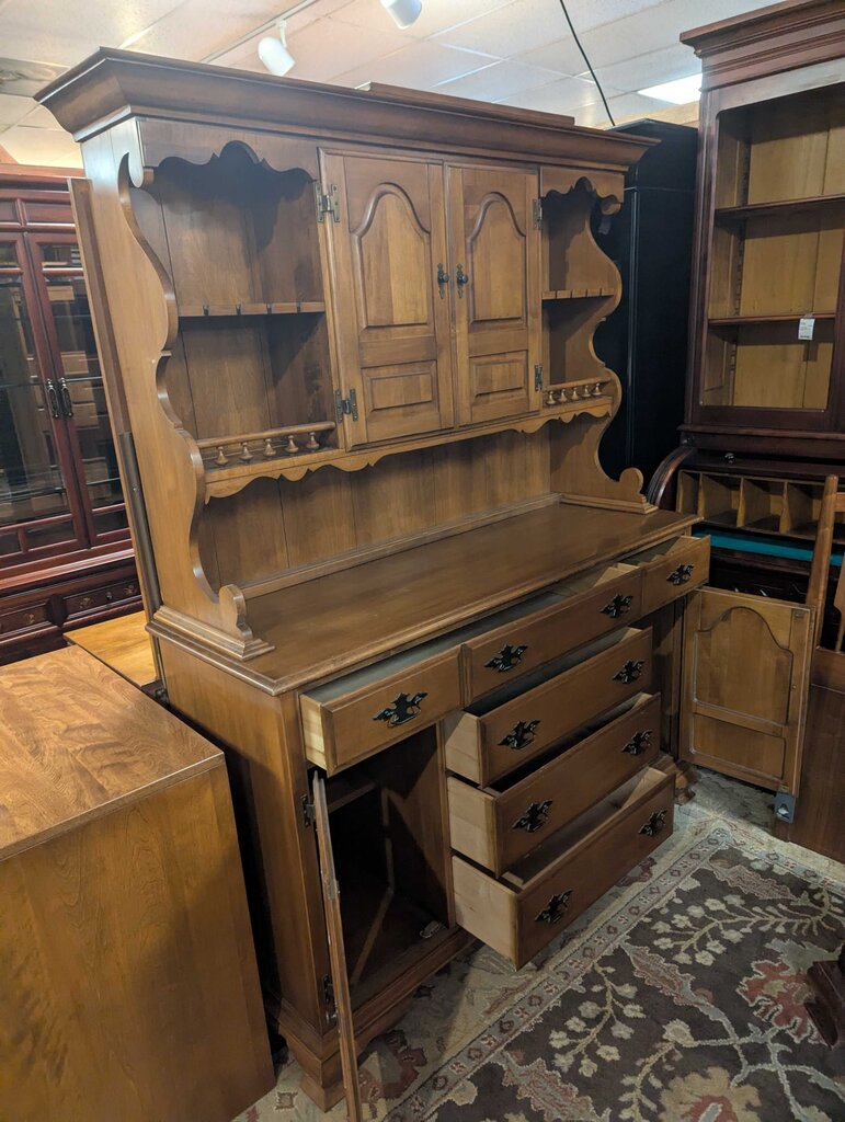 Solid Maple Hutch