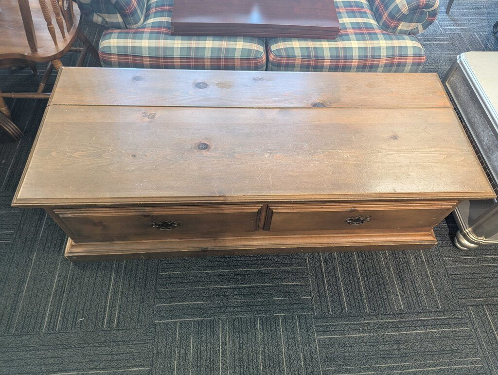Lage Pine Blanket Chest