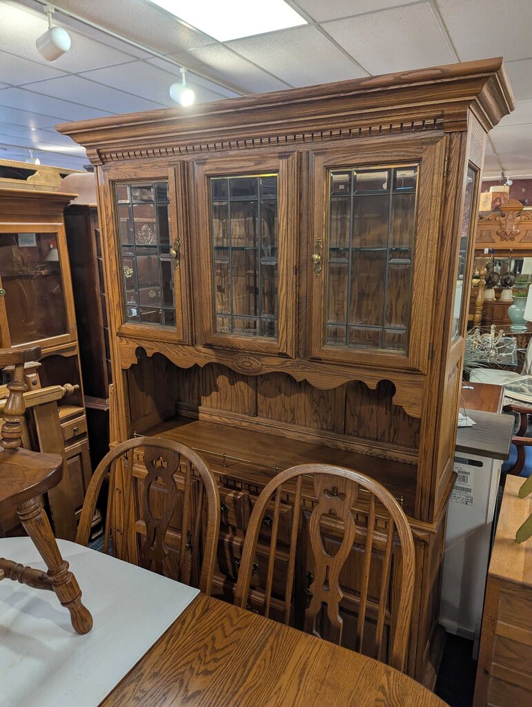 Oak Hutch By Richardson Brothers