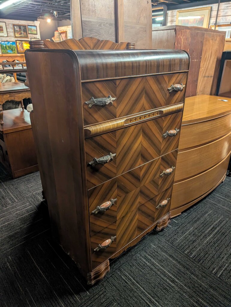 1930s Chest Of Drawers