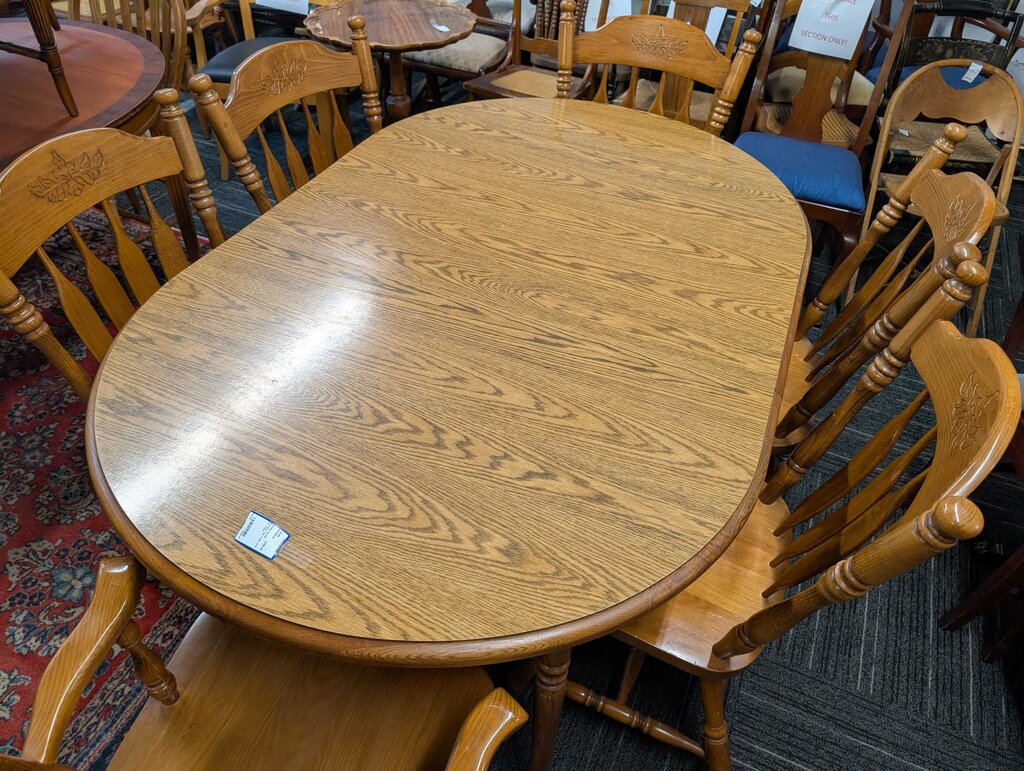 Formica Top Table With Six Chairs