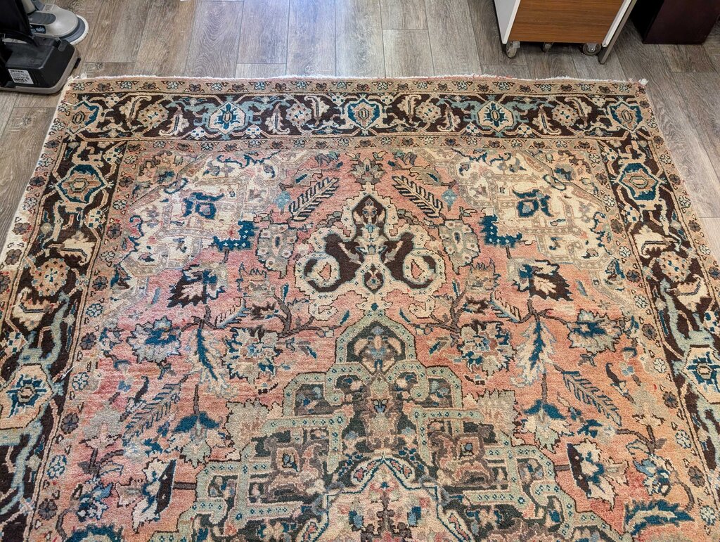 Semi Antique Wool Heriz Persian Carpet 9'6" by 6'"
