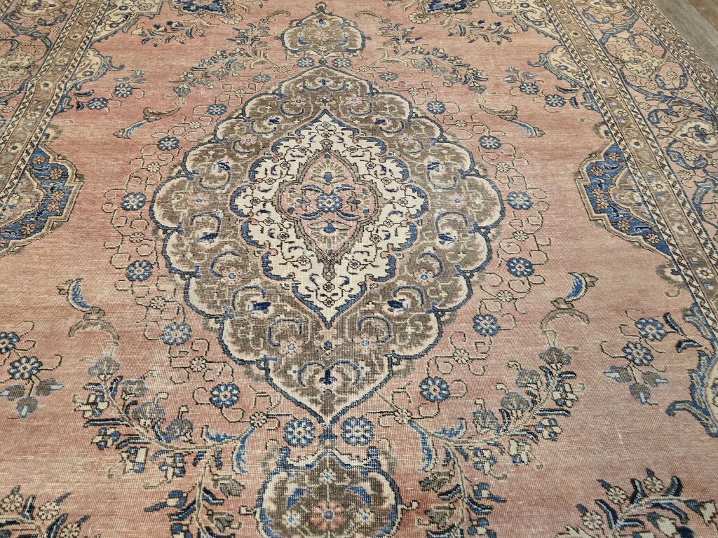 Antique Revival Hand Woven Flat Weave Wool Kerman Revival Rug 12'8" by 9'2"