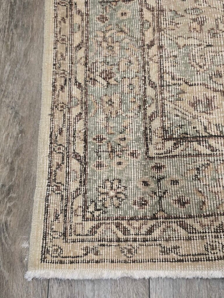 Contemporary Hand Woven Flat Weave Kilim Tabriz Medallion Wool & Silk Carpet 9'2" by 5'10"