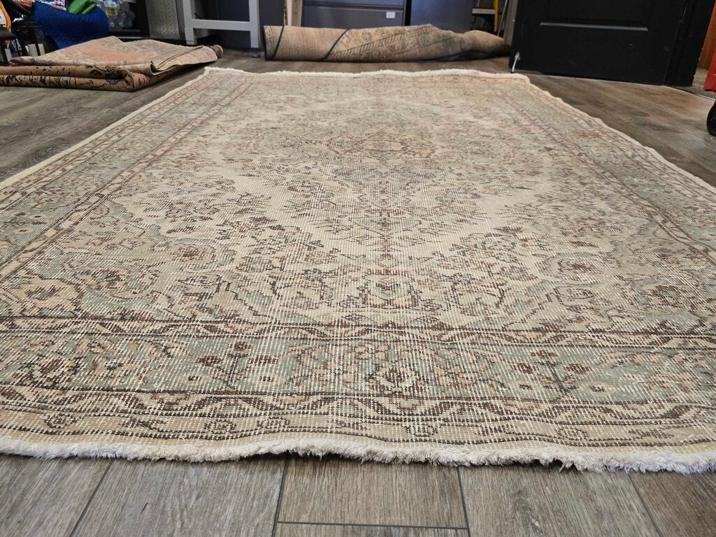Contemporary Hand Woven Flat Weave Kilim Tabriz Medallion Wool & Silk Carpet 9'2" by 5'10"