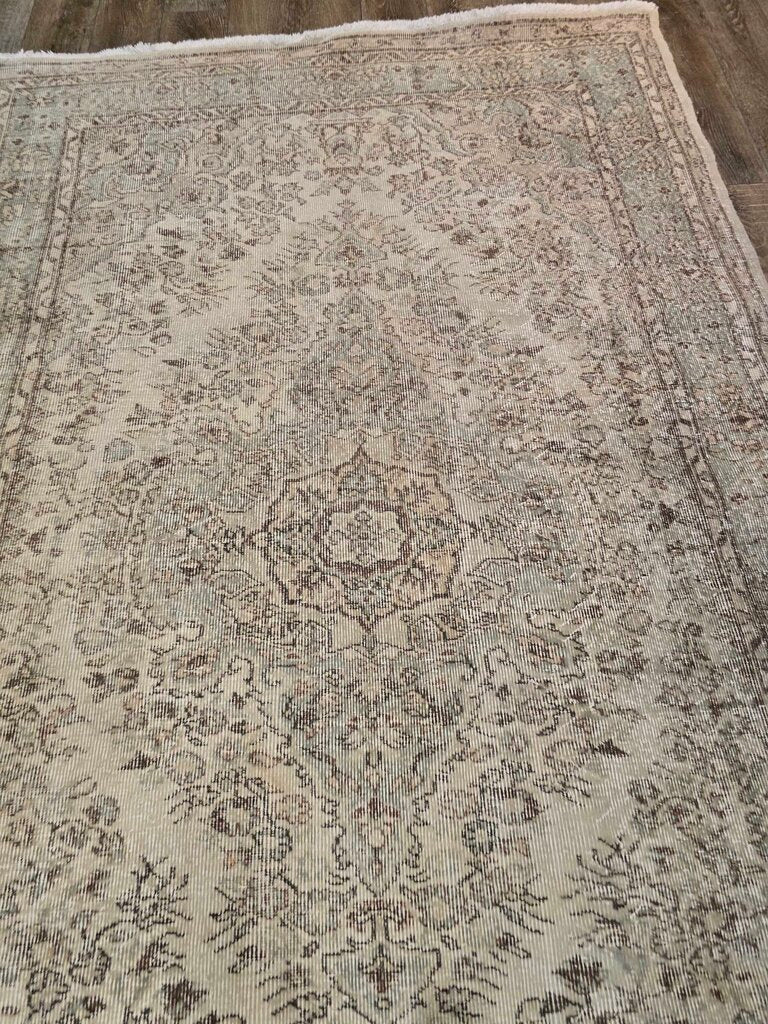 Contemporary Hand Woven Flat Weave Kilim Tabriz Medallion Wool & Silk Carpet 9'2" by 5'10"