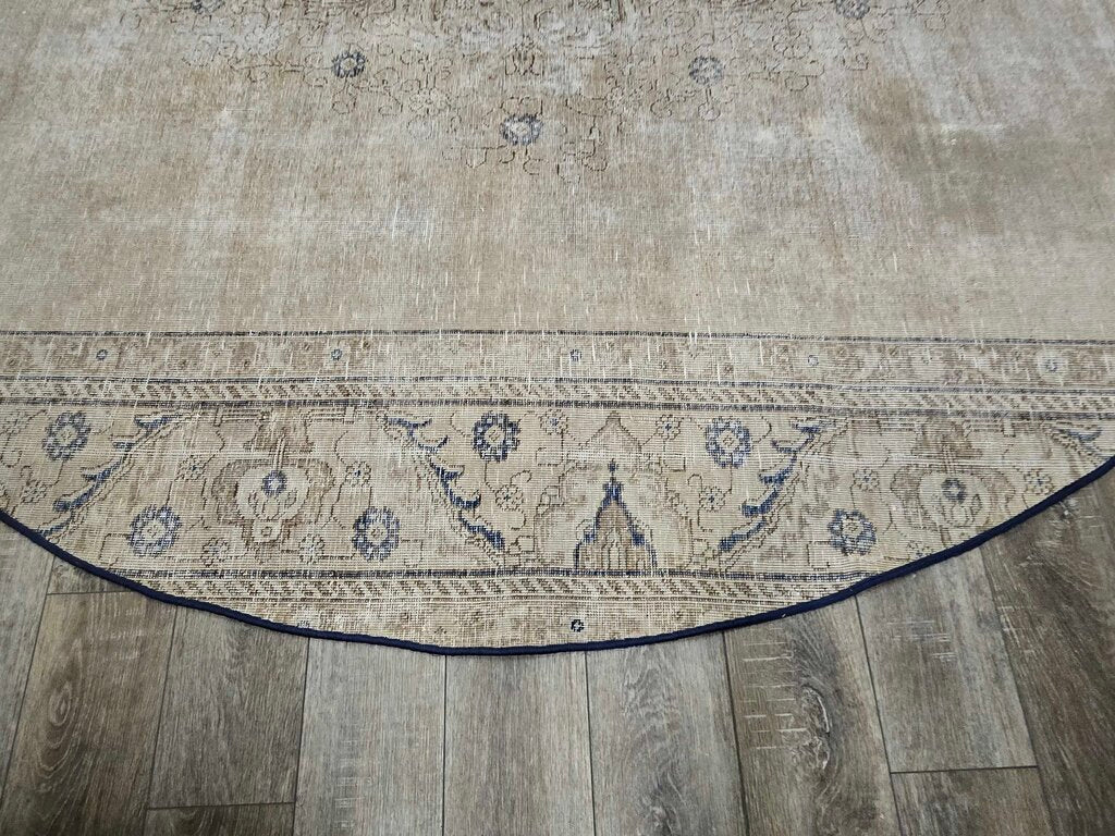 Modified to Round Antique Revival Contemporary Flat Weave Persian Medallion Wool & Silk Rug 9'9"