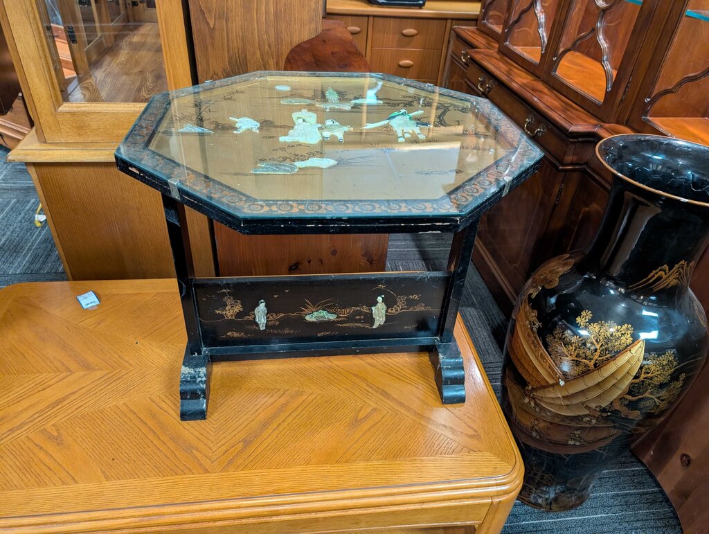 Asian Tilt Top Table