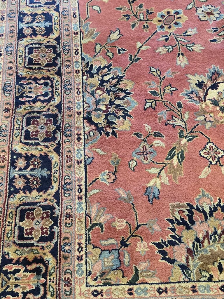 Vintage Hand Woven Wool Persian Kashan Carpet 9'5" by 6'