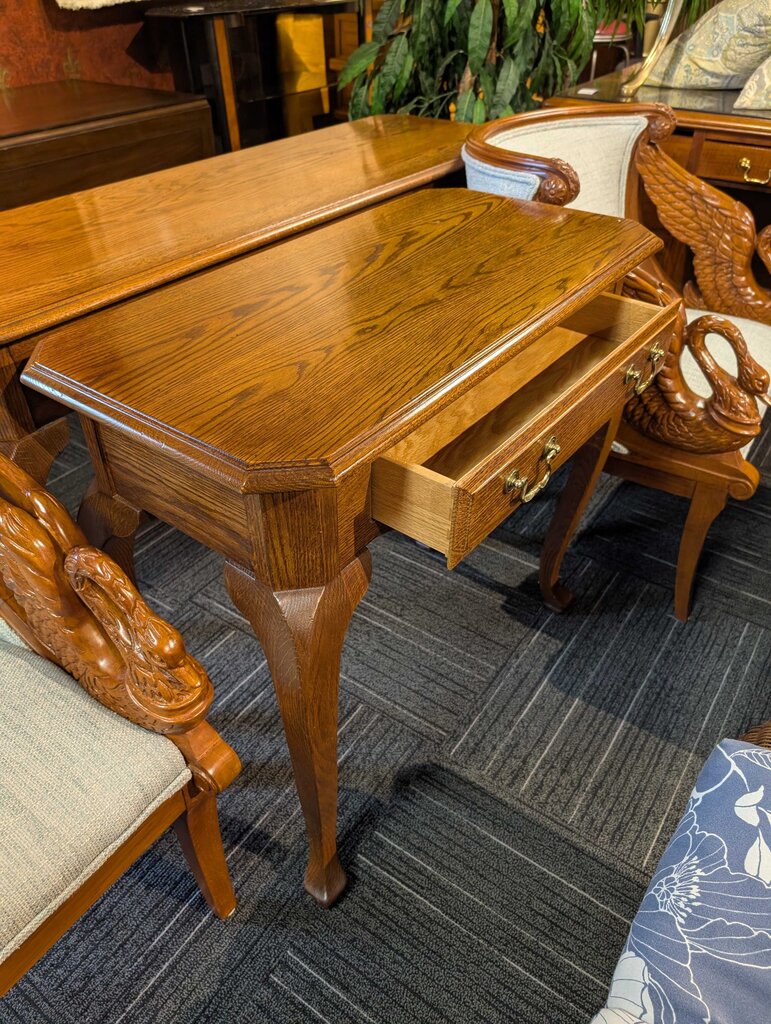 Solid Oak Ethan Allen Entry Table