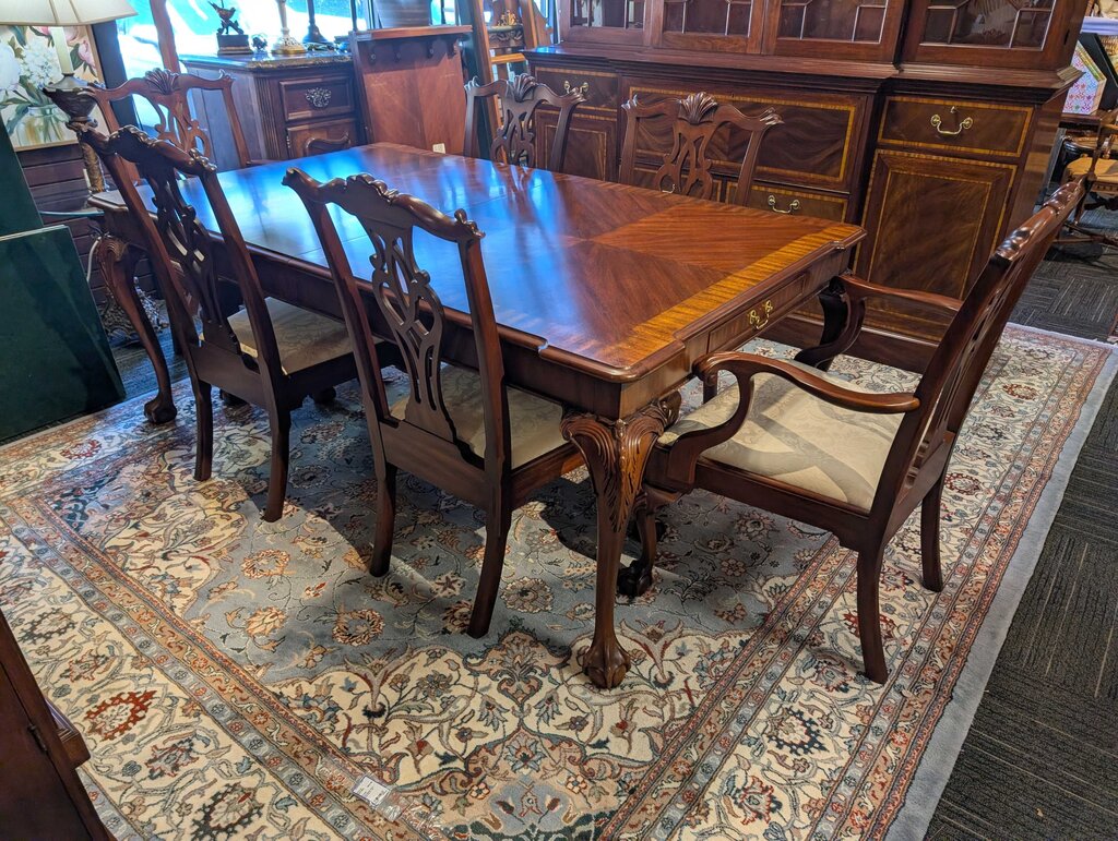Spectacular Henkel Harris Mahogany Table With Six Chairs, Two Leave And Pads
