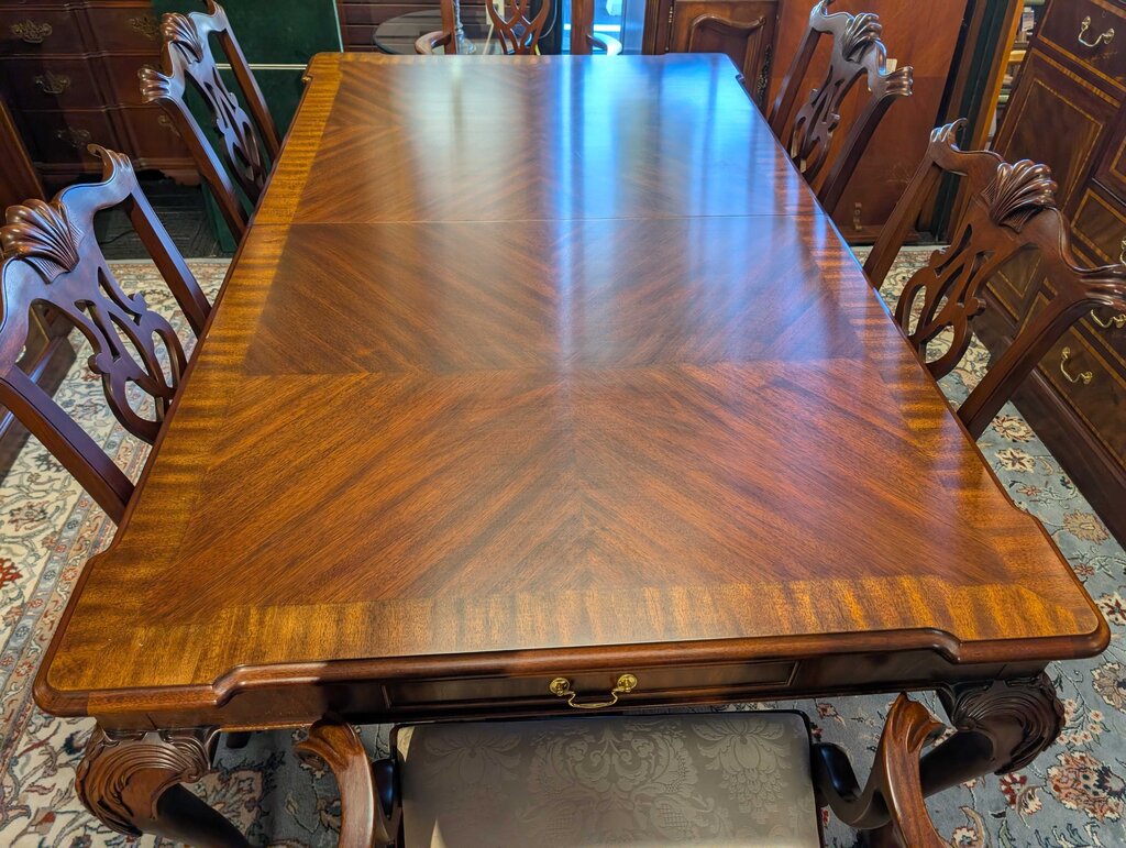 Spectacular Henkel Harris Mahogany Table With Six Chairs, Two Leave And Pads