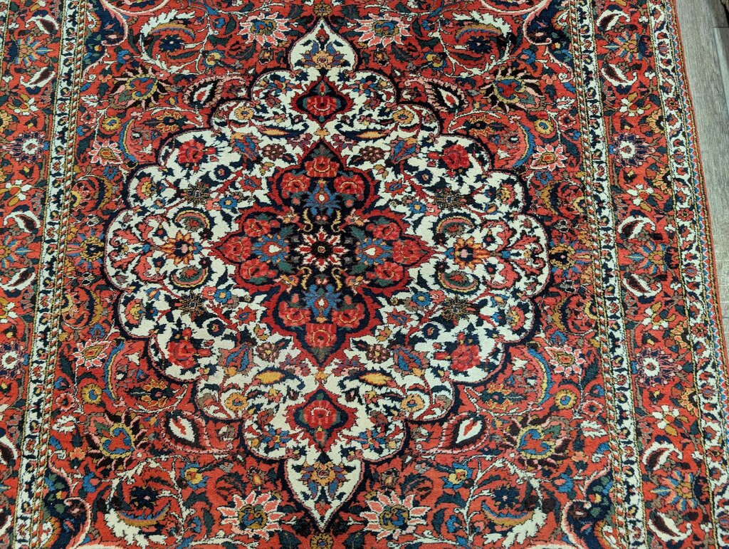 Hand Woven Wool Area Rug 5' 2'' x 8' 7''
