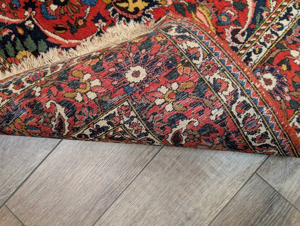 Hand Woven Wool Area Rug 5' 2'' x 8' 7''