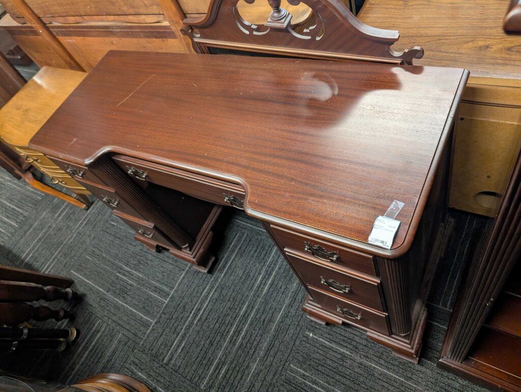 Mahogany Vanity With Mirror