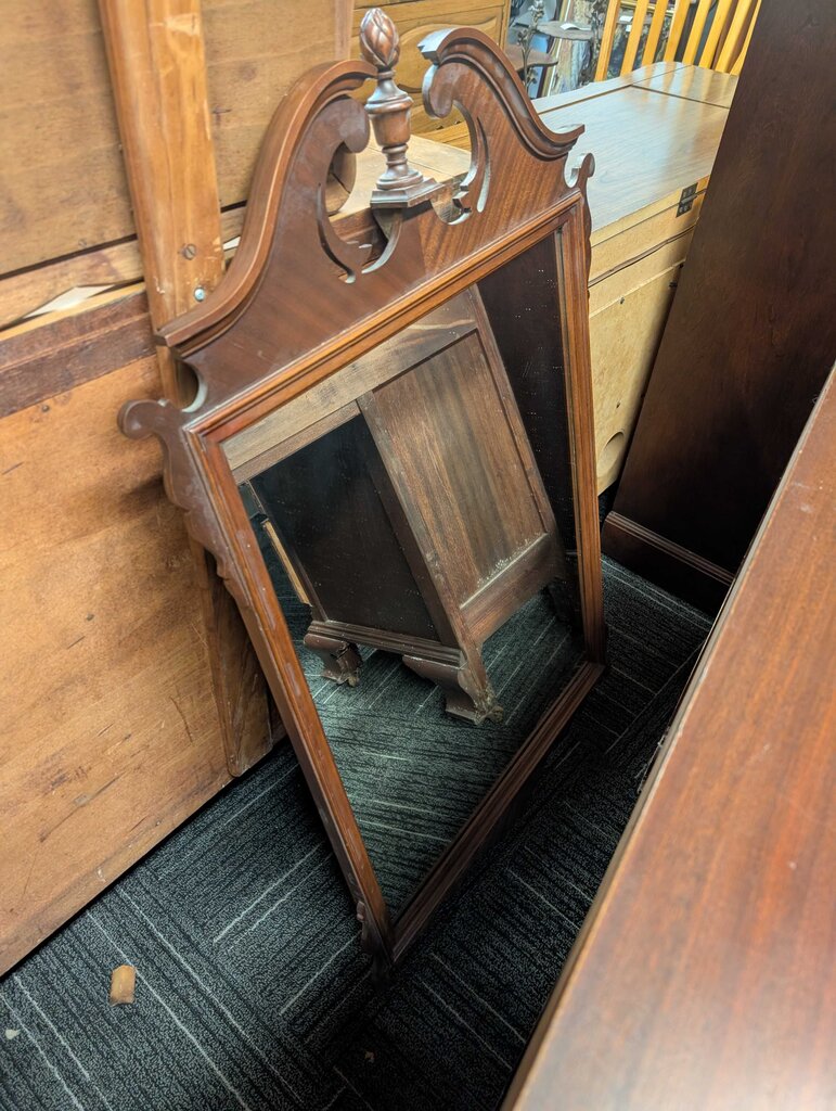 Mahogany Vanity With Mirror