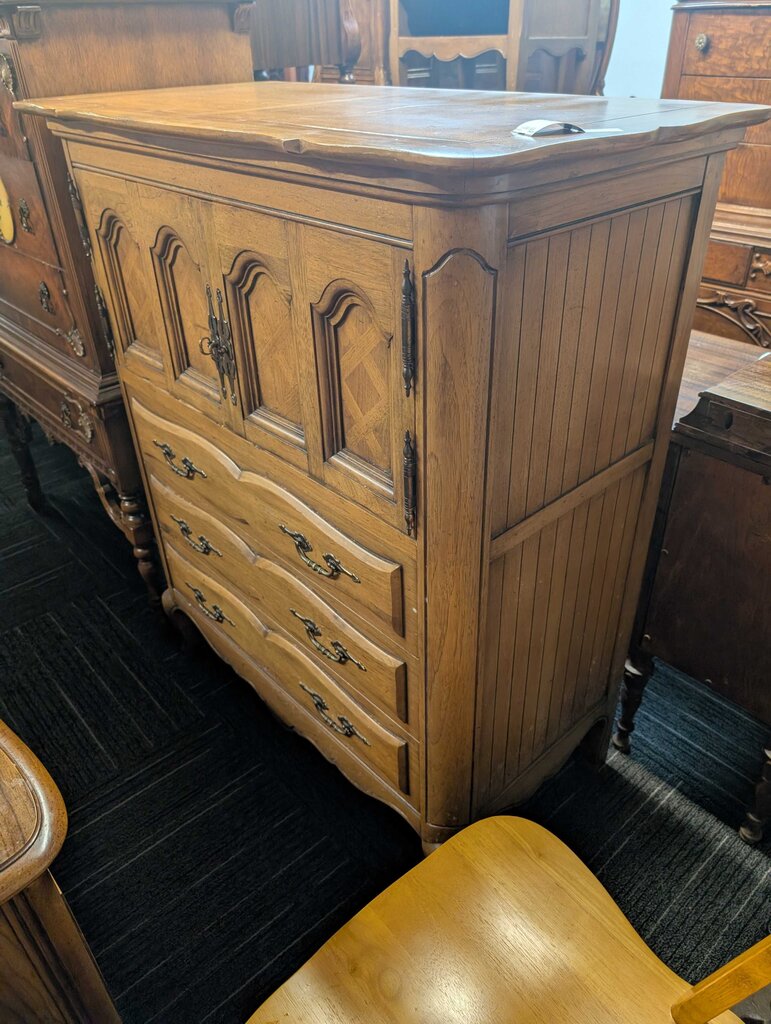 French Clothing Press