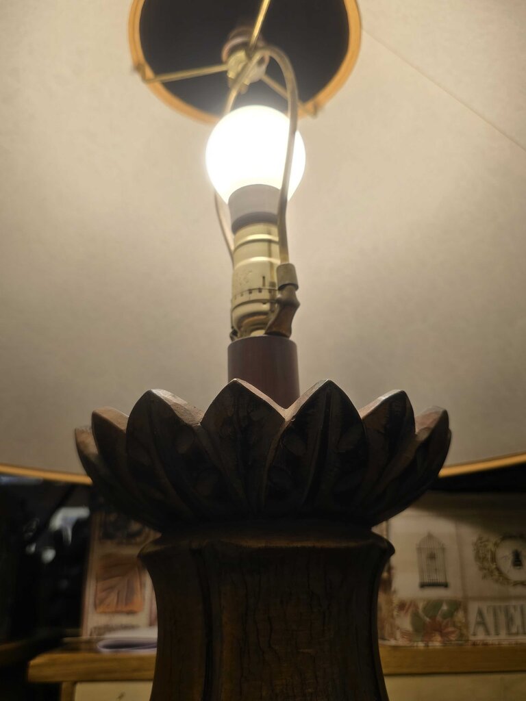 Decorative Carved Look Plaster Lamp w/ Shade