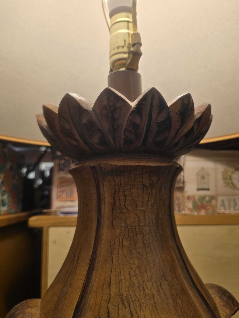 Decorative Carved Look Plaster Lamp w/ Shade