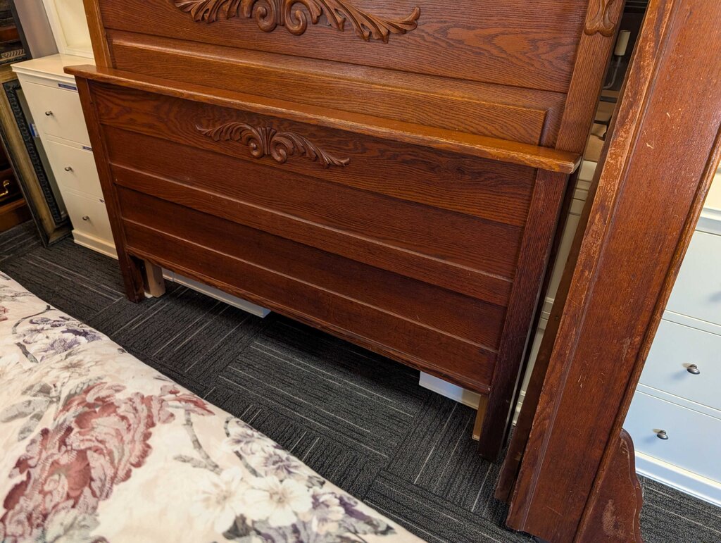 Antique Oak Full Size Bed