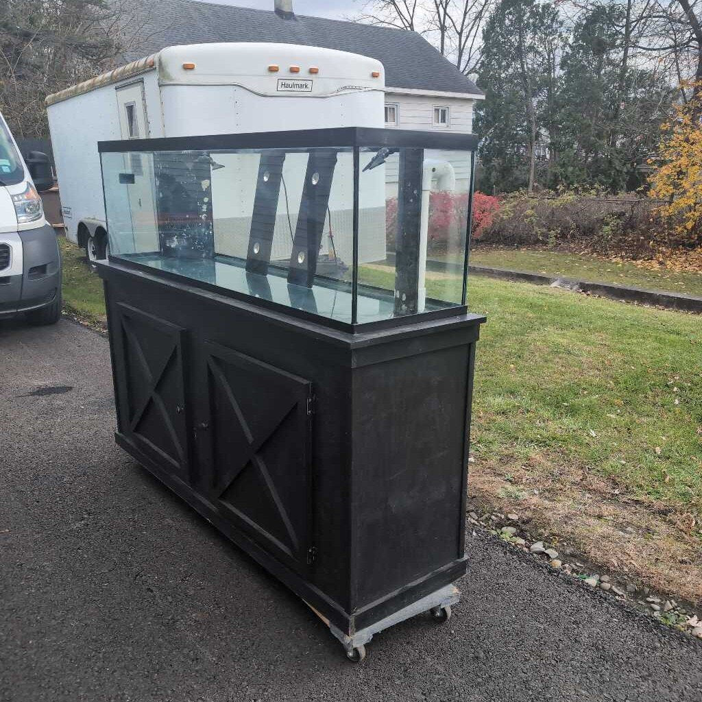 120 Gallon Glass Reef Tank w/ Accessories (NO DELIVERY ON THIS ITEM, TRUCK WITH LIFTGATE REQUIRED)