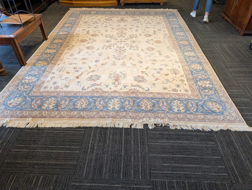 Hand Woven Wool Area Rug 9ft x 13ft