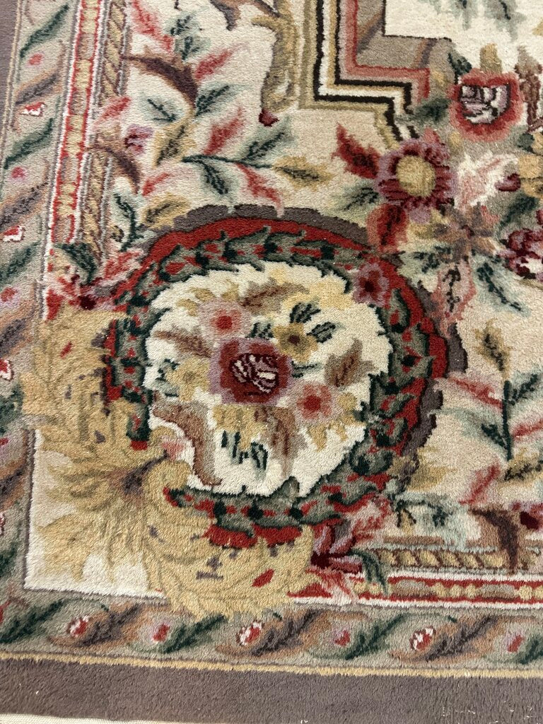 Large Traditional Persian-Style Floral Area Rug (12' 4" Long, 8' 9" Wide)