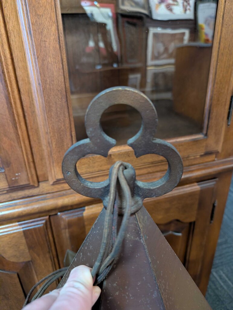 Gothic Metal Hanging Fixture