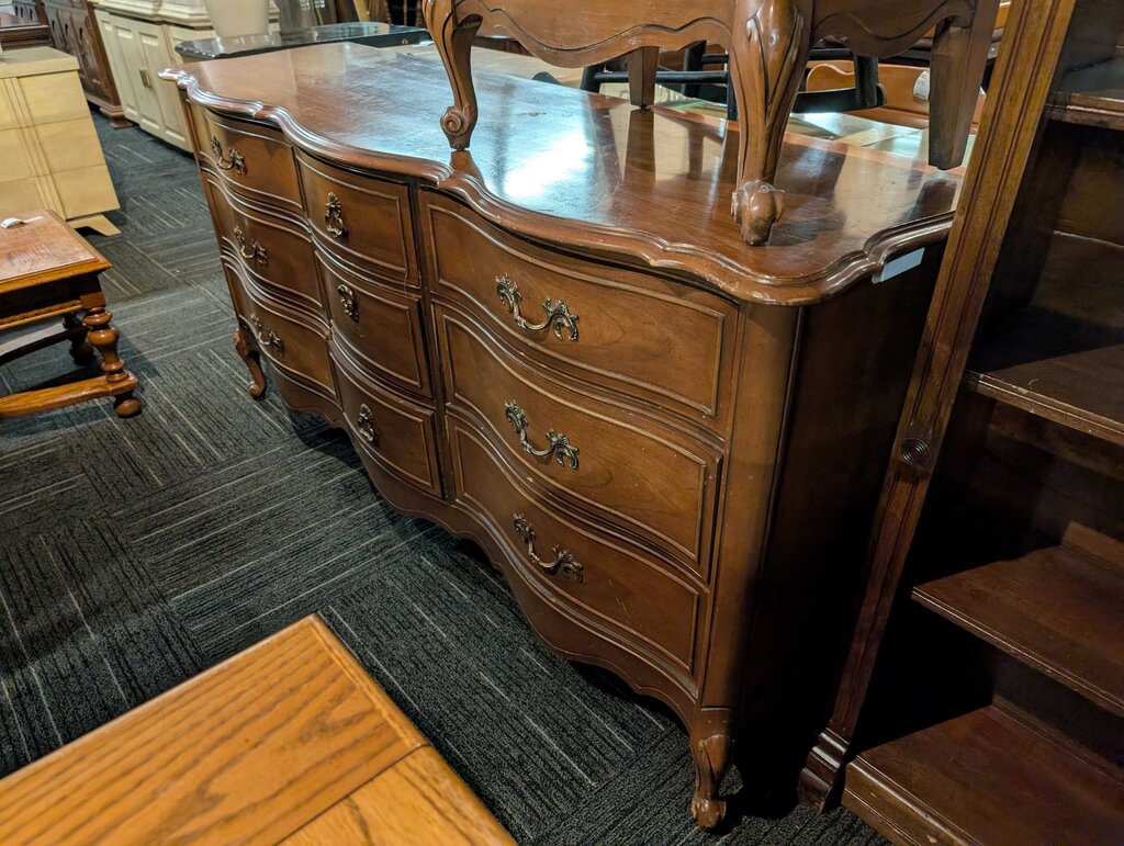 French Dresser