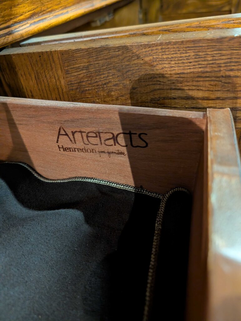 Vintage Henredon China Cabinet (first floor delivery only)