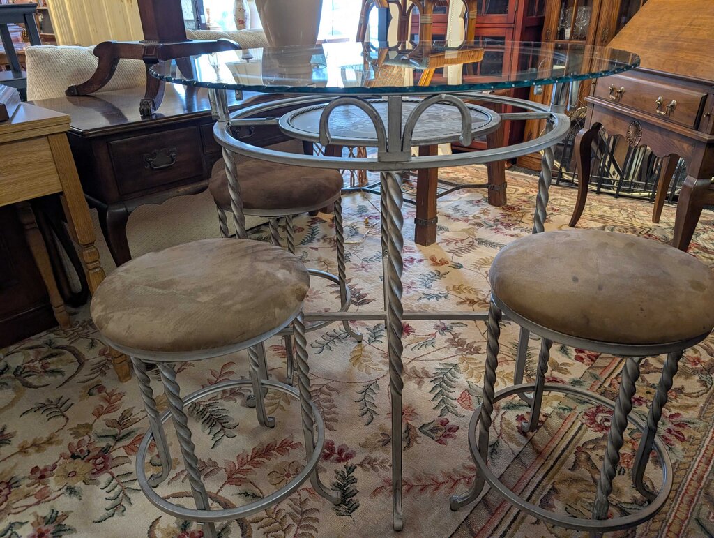 Counter Height Table With Three Stools