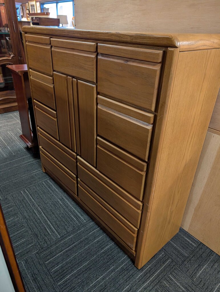 Oak Finish Mule Chest