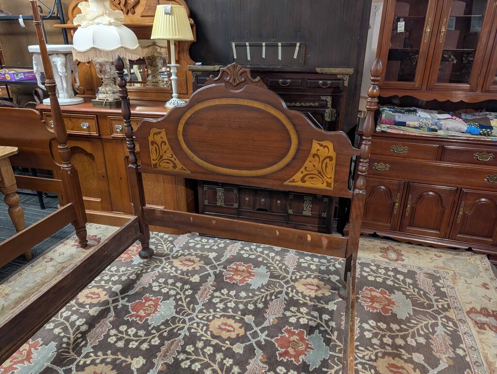 Full Size 1930s Bed